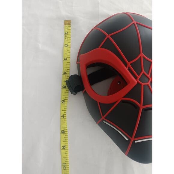 Miles Morales Spider-Man Mask & Web Launcher Toy Costume Set - Picture 4 of 4